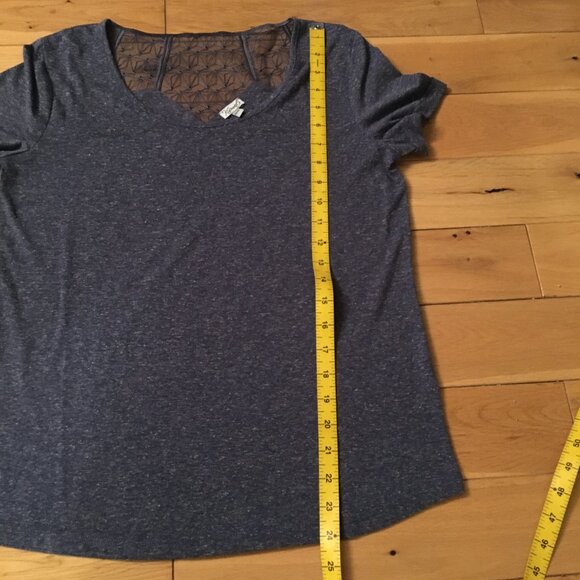 Independence Blue Heathered Linen Blend Diamond Lace Back Tee - Picture 11 of 12